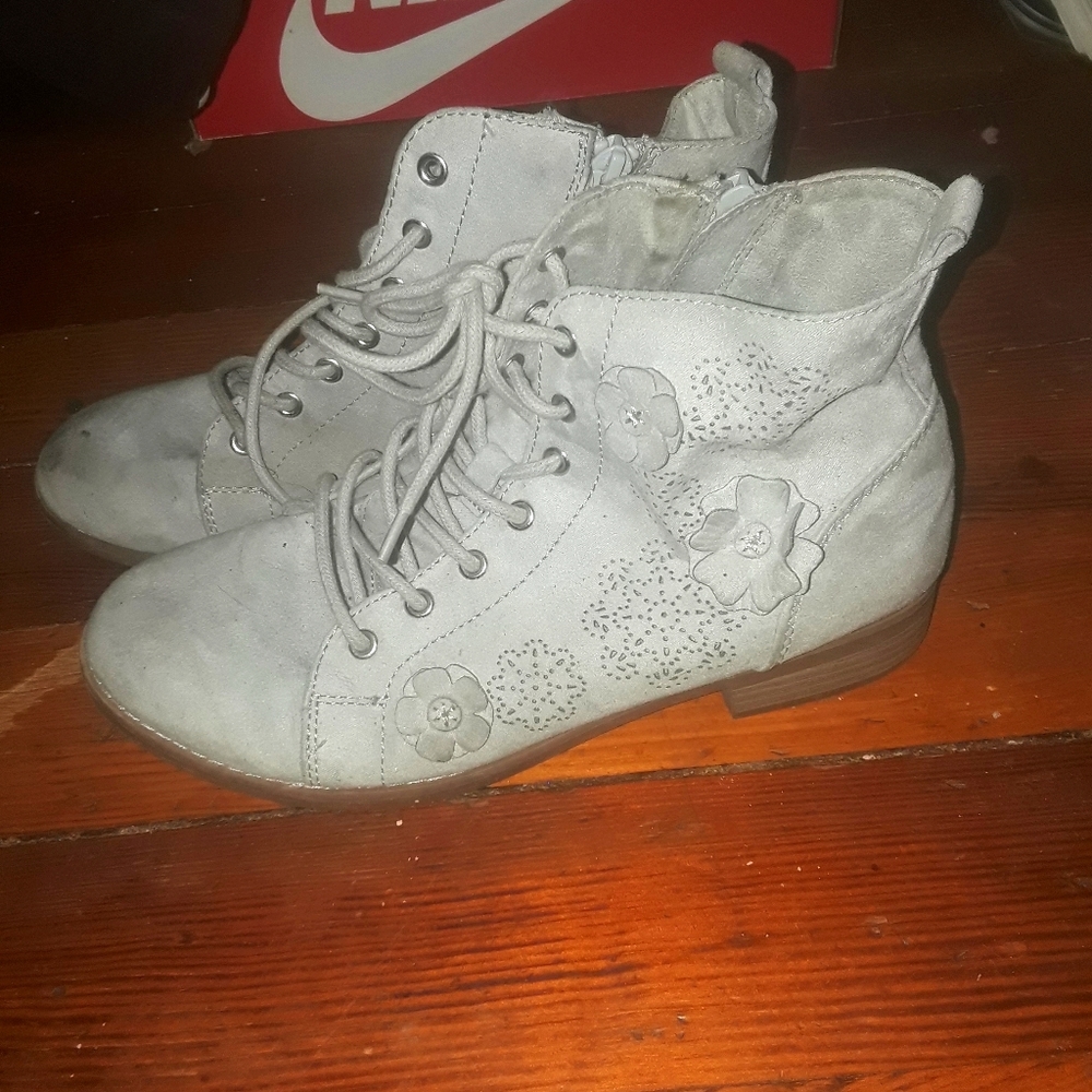 Grey Ankle Boots with Floral Designs